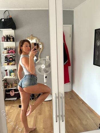 Full leaked Tskimmyxo private onlyfans photo
