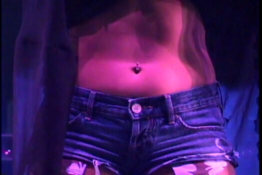 Full leaked Addison rae page private onlyfans photo