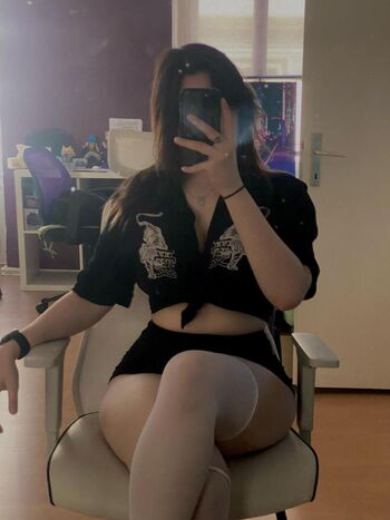 Full leaked Angelbella private onlyfans photo