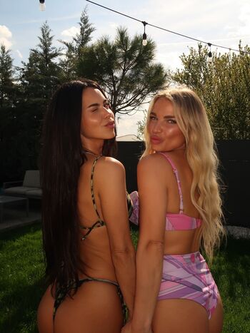 Full leaked Apostoleanu private onlyfans photo