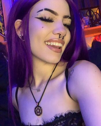barbedwirepixie