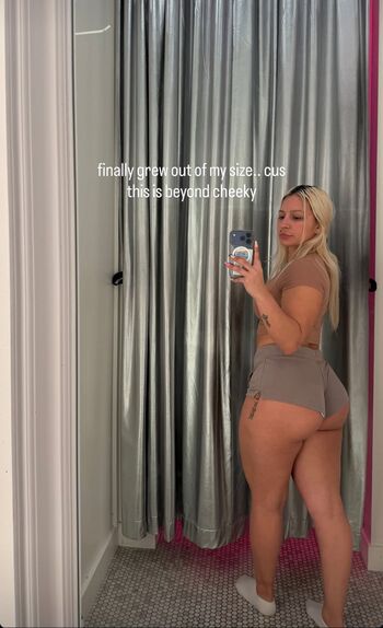 Full leaked Bella thiccc private onlyfans photo