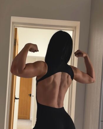 Full leaked Beth fitnessuk private onlyfans photo