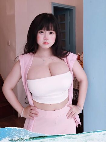 Curvy Goddesses