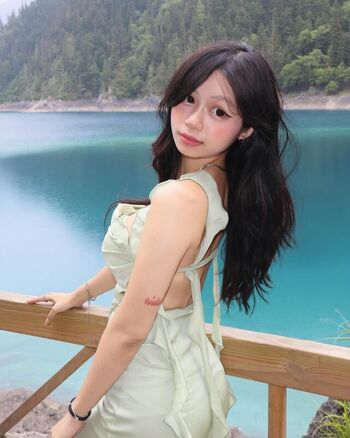 Full leaked Dan chuu page private onlyfans photo