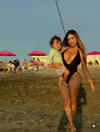 Full leaked Dara vasquez page private onlyfans photo