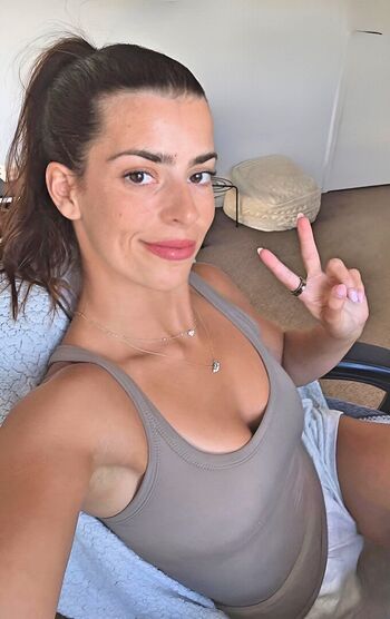 Full leaked Develique page private onlyfans photo