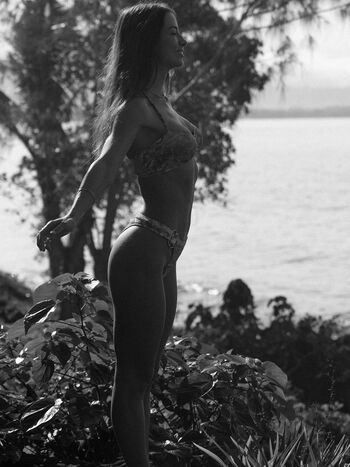 Full leaked Elayna carausu private onlyfans photo