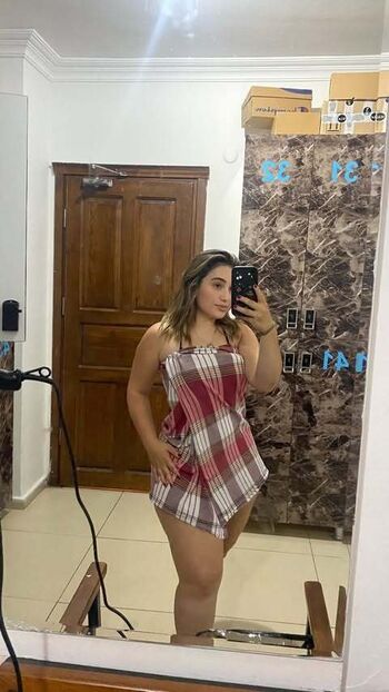 Full leaked Fatmaakonca private onlyfans photo