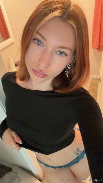 Full leaked Fitpoppi private onlyfans photo