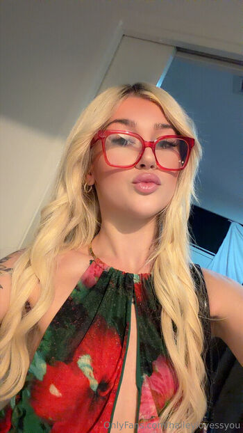 Full leaked Haileylovessyou private onlyfans photo