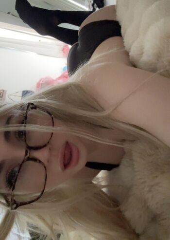 Full leaked Hailsbee page private onlyfans photo