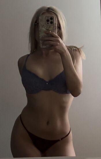Full leaked Hailsbee page private onlyfans photo
