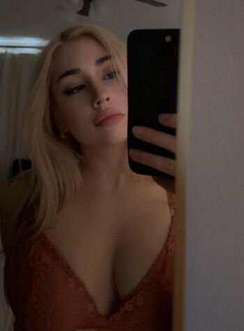 Full leaked Hailsbee page private onlyfans photo