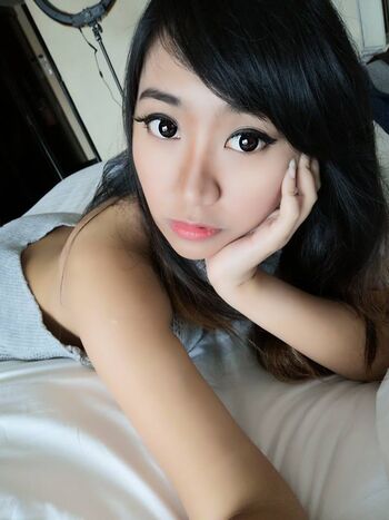 Full leaked Jenhime page private onlyfans photo