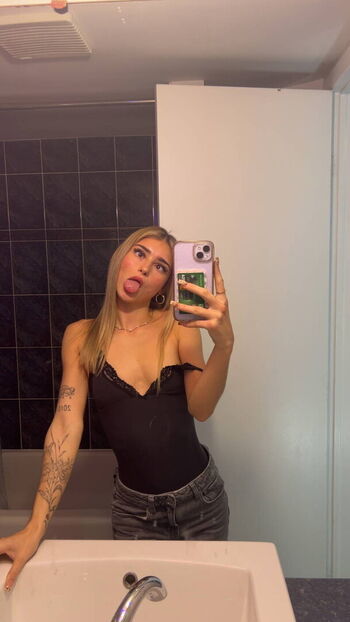 Full leaked Jessicalovelyy private onlyfans photo