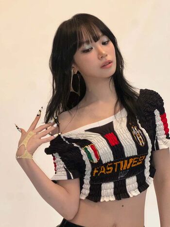 Kim Chaewon