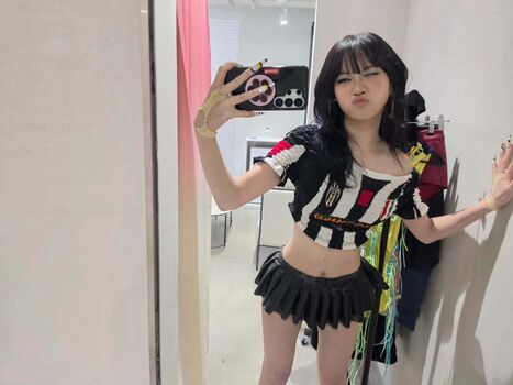 Full leaked Kim chaewon private onlyfans photo