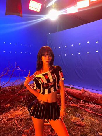 Full leaked Kim chaewon private onlyfans photo