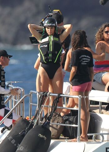 Full leaked Kylie jenner page private onlyfans photo