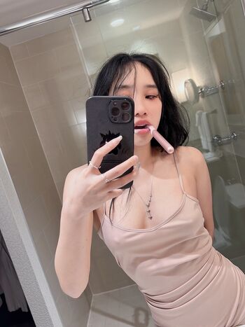 Full leaked Leezipotato private onlyfans photo