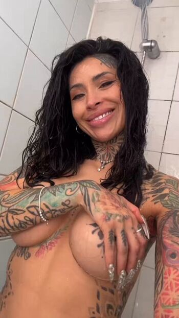 Full leaked Leonalaqueen private onlyfans photo