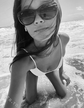 Full leaked Lily chee private onlyfans photo