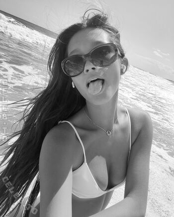 Full leaked Lily chee private onlyfans photo