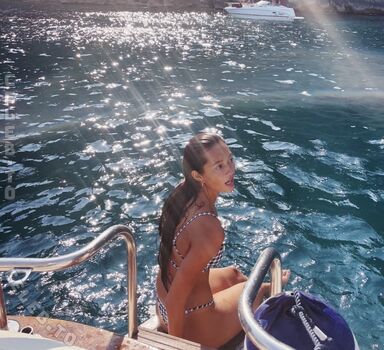 Full leaked Lily chee private onlyfans photo
