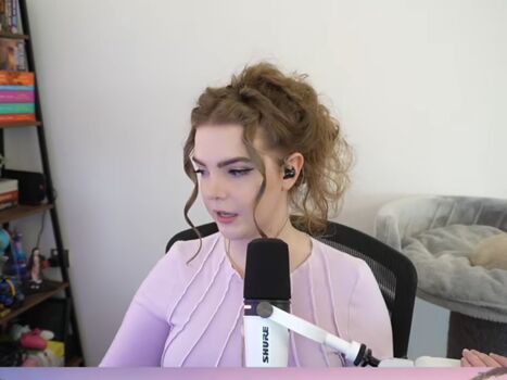 Loeya