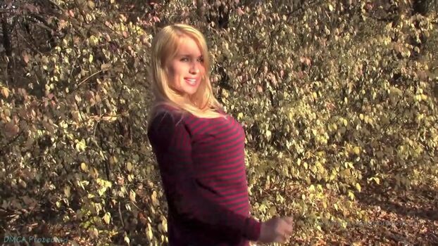 Full leaked Loona scandi private onlyfans photo