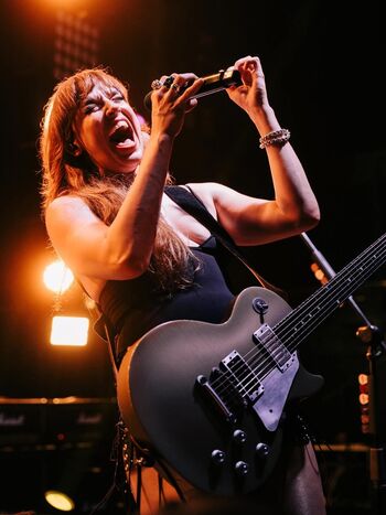 Full leaked Lzzy hale private onlyfans photo
