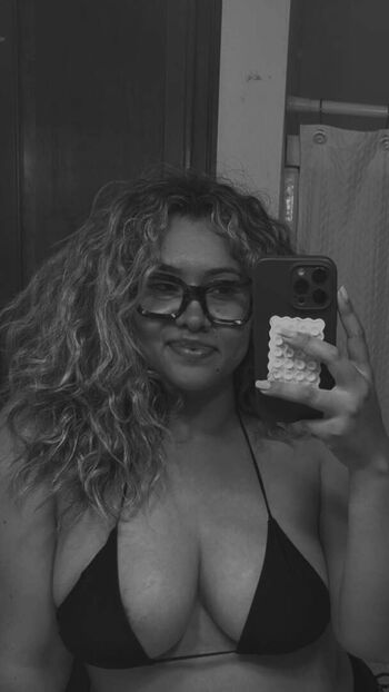 Full leaked Mama e private onlyfans photo