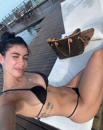 Full leaked Maria lina private onlyfans photo