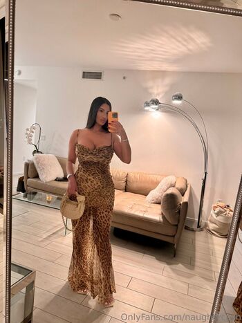 Full leaked Naughtycash private onlyfans photo