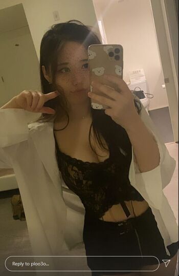 Full leaked Ell / private onlyfans photo