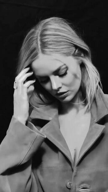 Full leaked Samara weaving private onlyfans photo