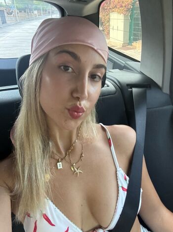 Full leaked Sandractive page private onlyfans photo