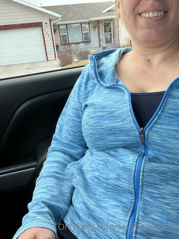 Full leaked Sexyhotwife private onlyfans photo