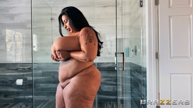 Full leaked Sofia rose private onlyfans photo