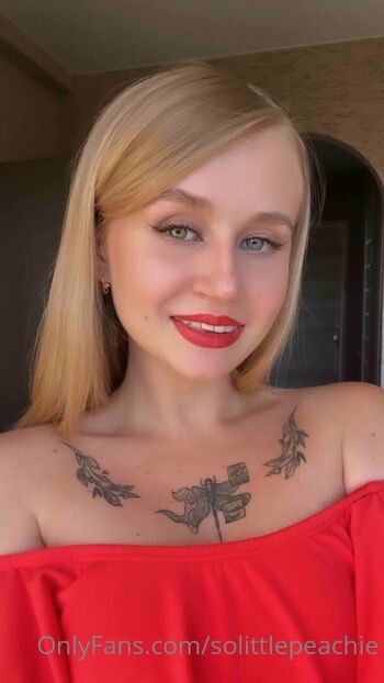 Full leaked Solittlepeachie page private onlyfans photo