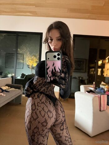 Full leaked Sophie mudd private onlyfans photo