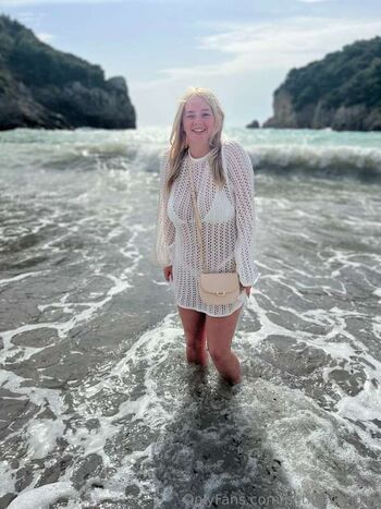 Full leaked Sophiesin private onlyfans photo