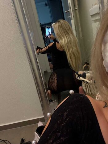 Full leaked Sophioosh page private onlyfans photo