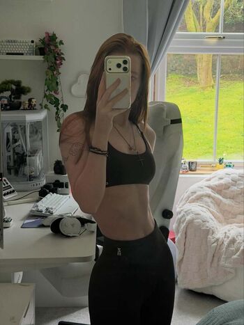 Full leaked Strawbz private onlyfans photo