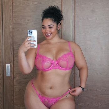 Tabria Majors