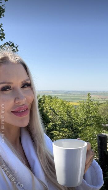 Full leaked Tania amazon private onlyfans photo