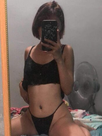 Full leaked Xyren woods private onlyfans photo