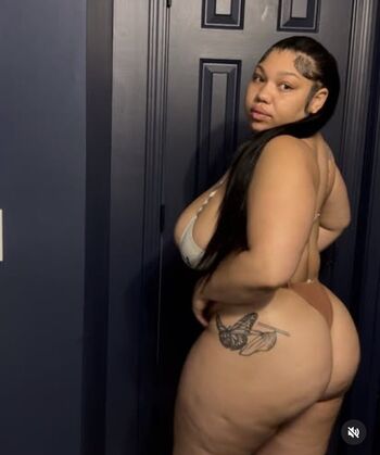 Full leaked Zoranaomii private onlyfans photo